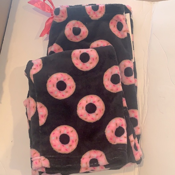 Women’s Fun Pink Donut Print Pajama Pants. - Picture 2 of 4